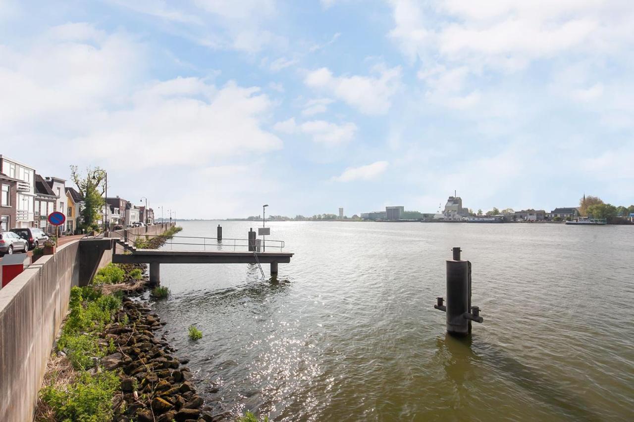 De Kapiteinshut Aan De Rivier Met Xl Ligbad En Sauna * Lekkerkerk